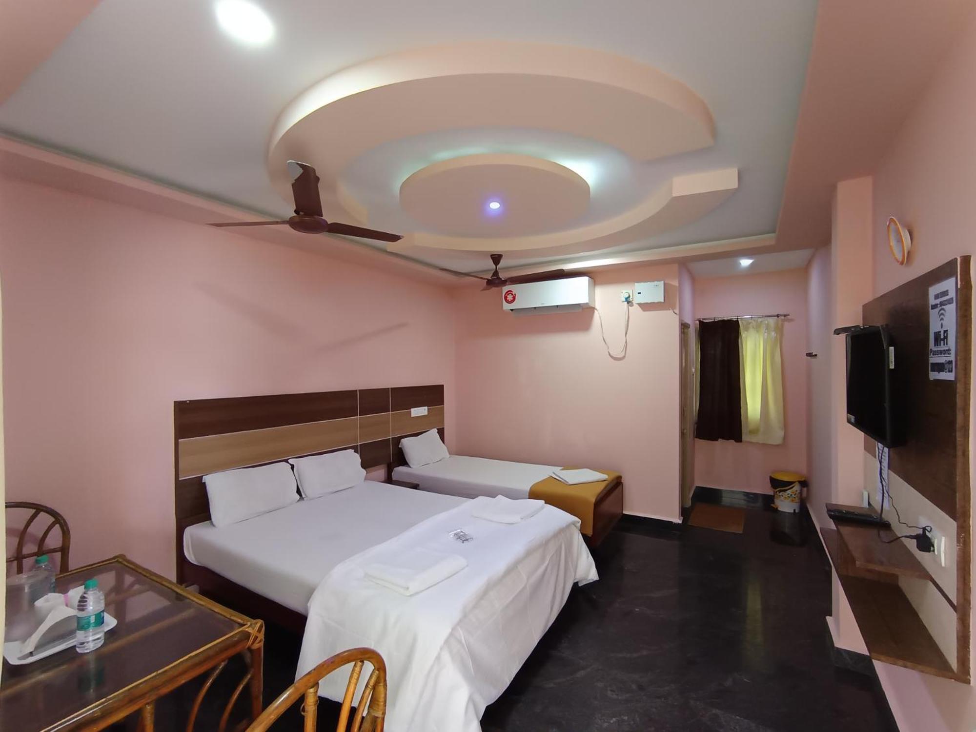 Sri Murugan Beach Paradise Hotel Mahabalipuram Exterior photo