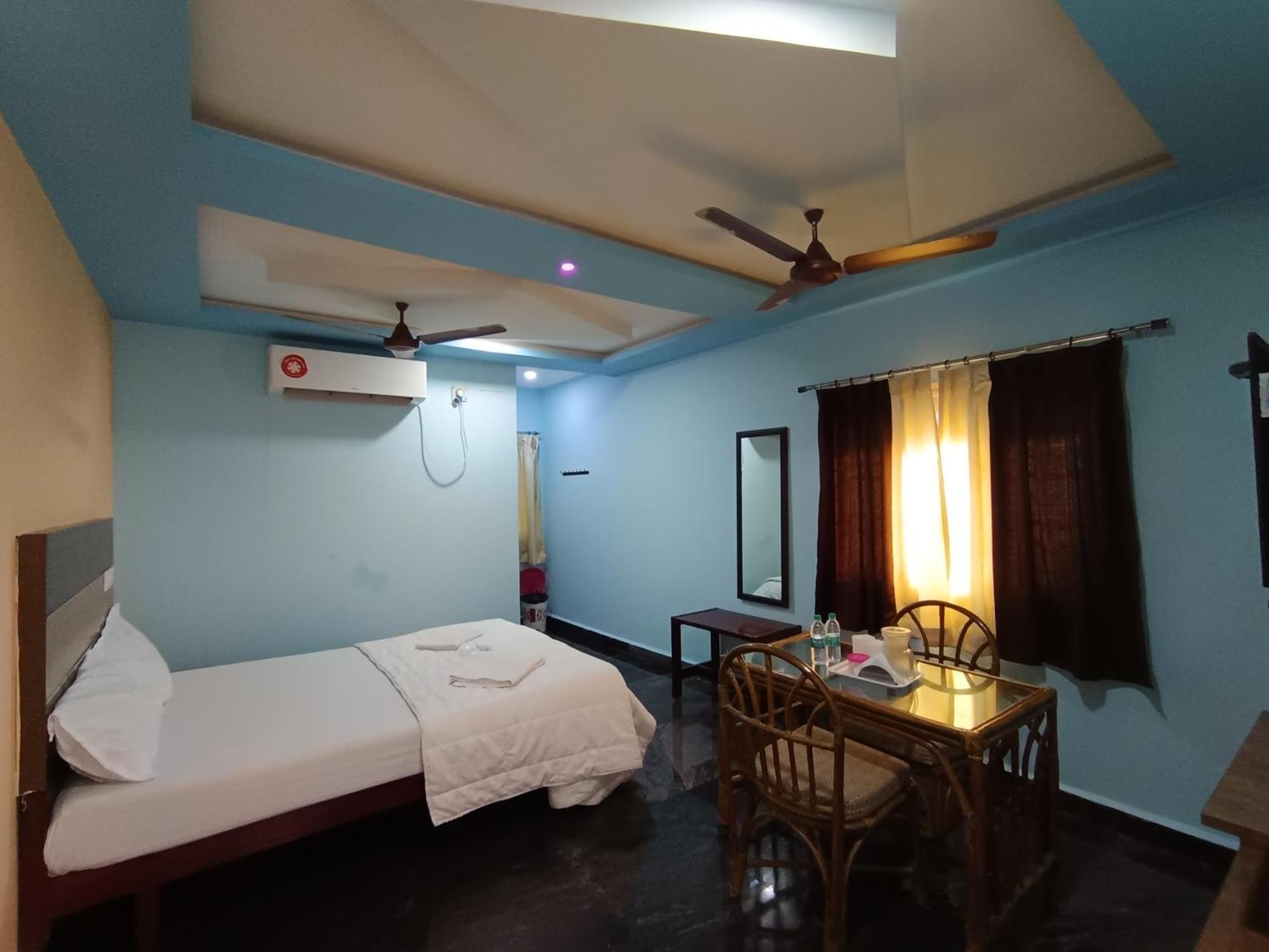Sri Murugan Beach Paradise Hotel Mahabalipuram Exterior photo